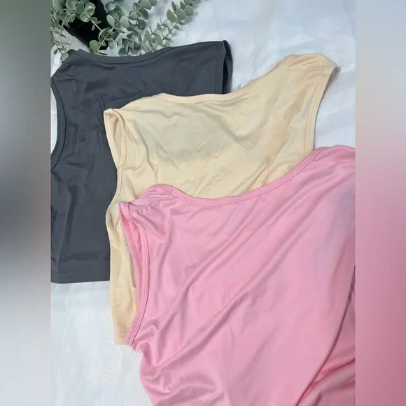 Unbranded 3 Pack Women’s Medium Blouse Crop Top Lot Bundle - Picture 6 of 7